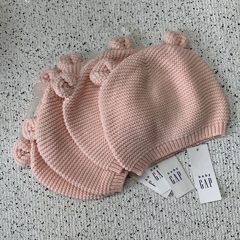 NWT 4x Matching Baby GAP soft pink cotton knit with bear ears + 2 Bonus Caps